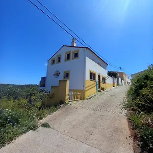 Albergue On The Hill Raposeira (Faro)